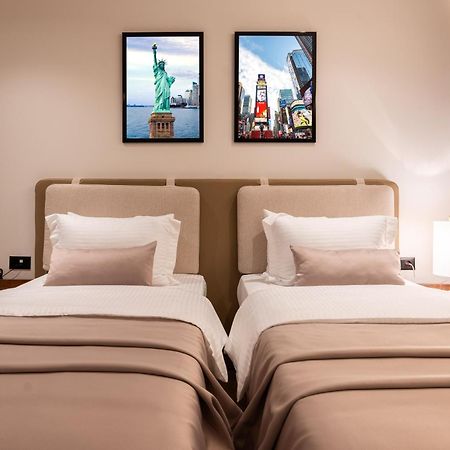 Ruby Hotel Prishtina Pristina Esterno foto