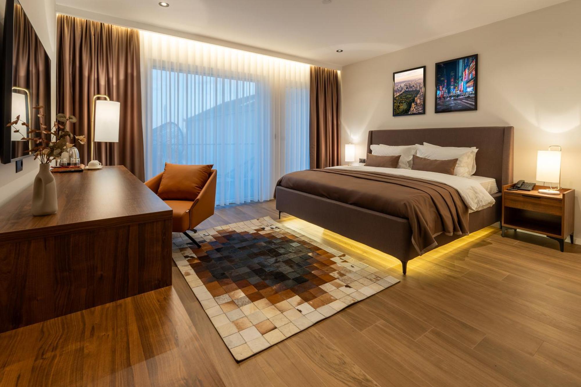 Ruby Hotel Prishtina Pristina Esterno foto