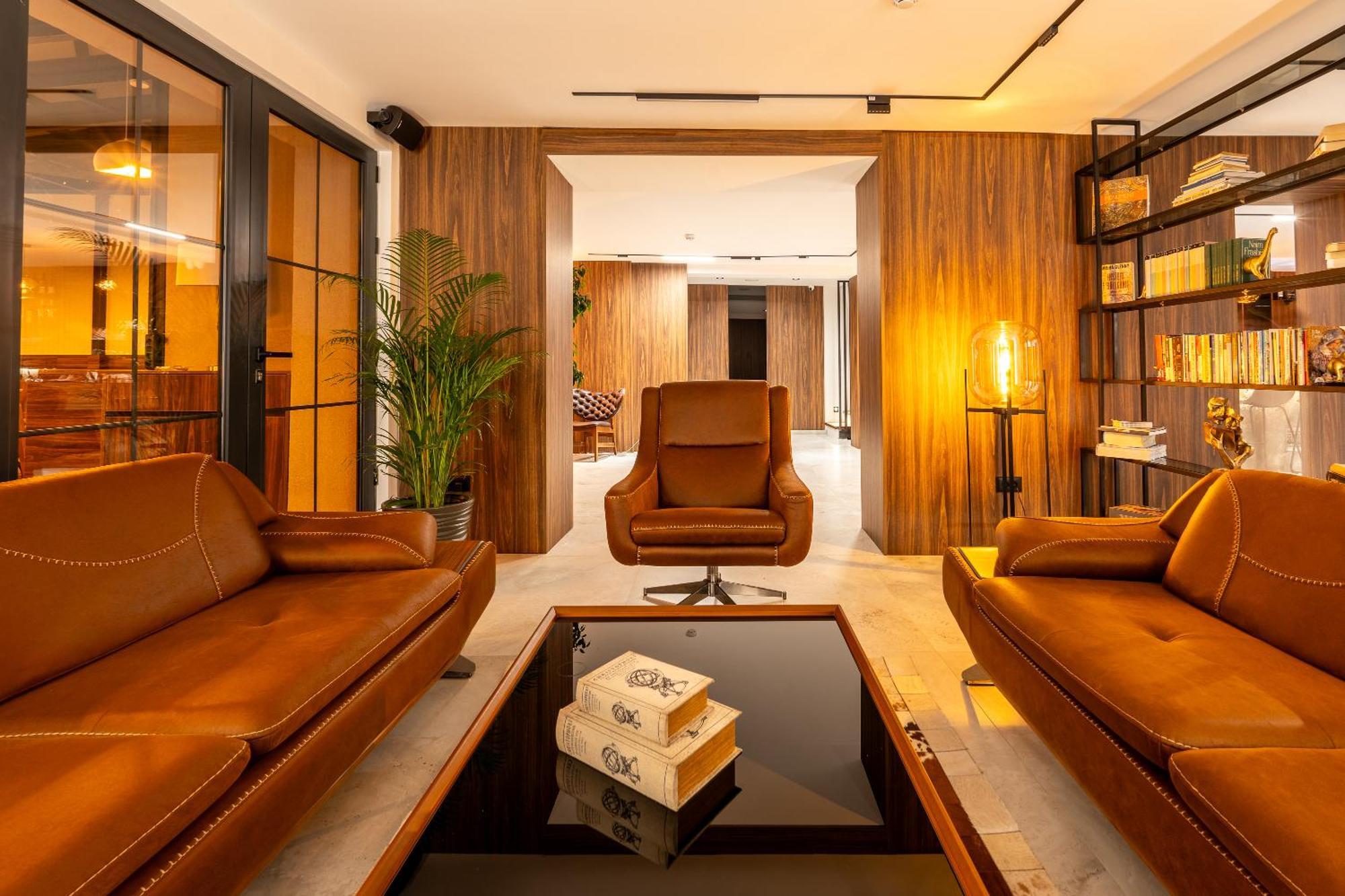 Ruby Hotel Prishtina Pristina Esterno foto