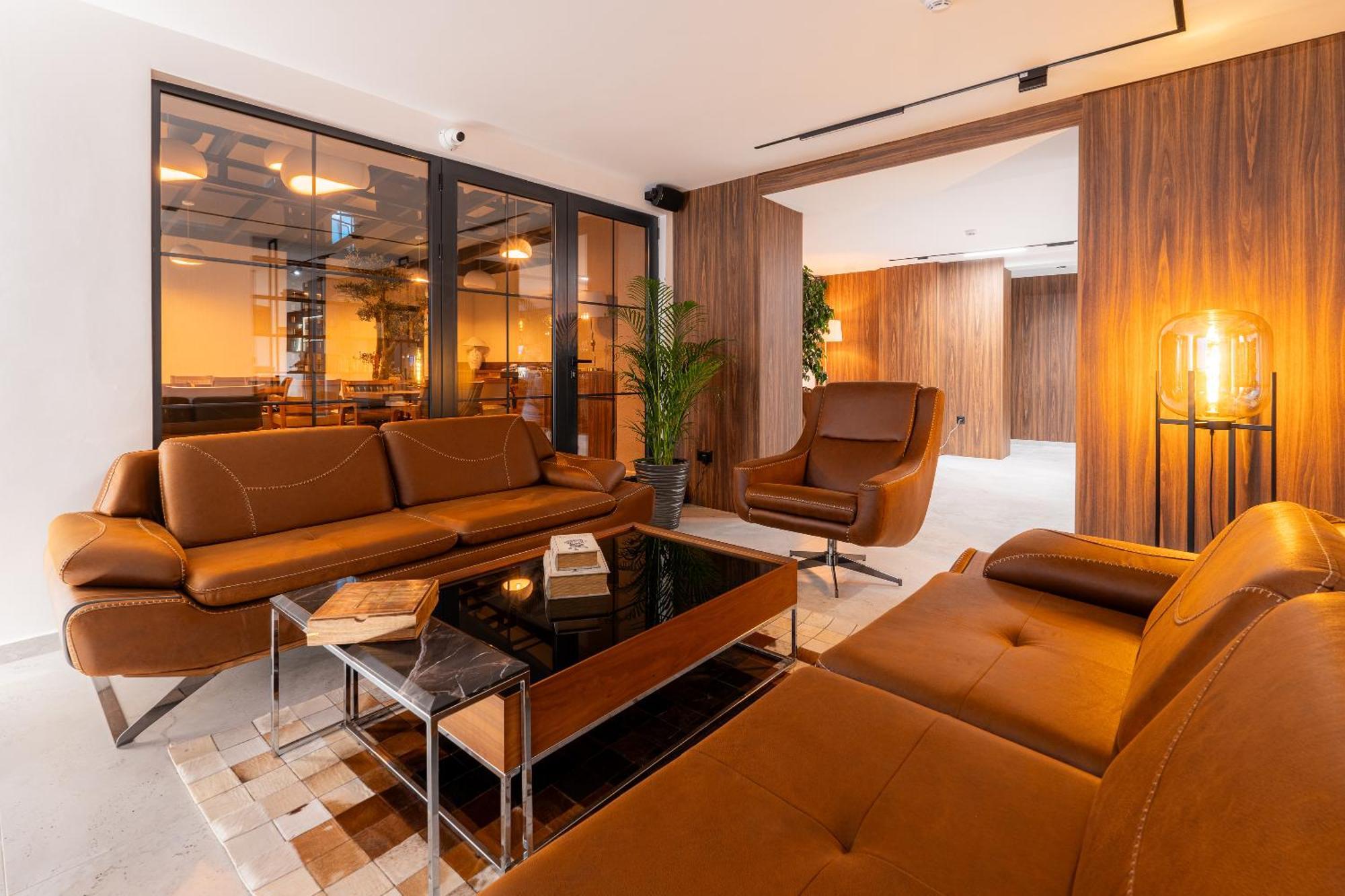 Ruby Hotel Prishtina Pristina Esterno foto