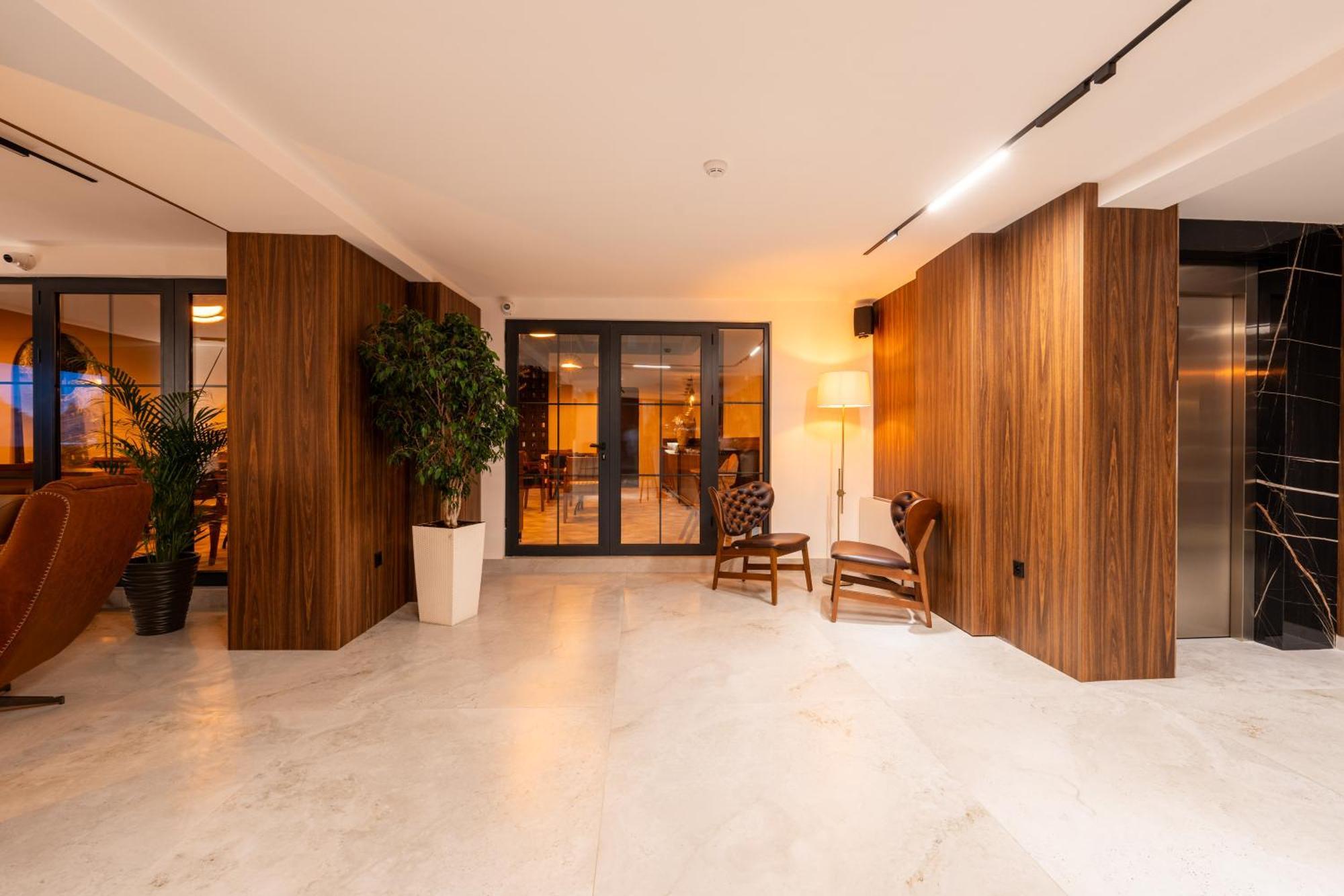 Ruby Hotel Prishtina Pristina Esterno foto